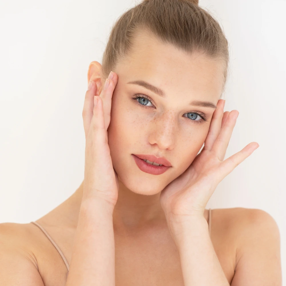 woman with beautiful eyes and eyelids looking towards the camera